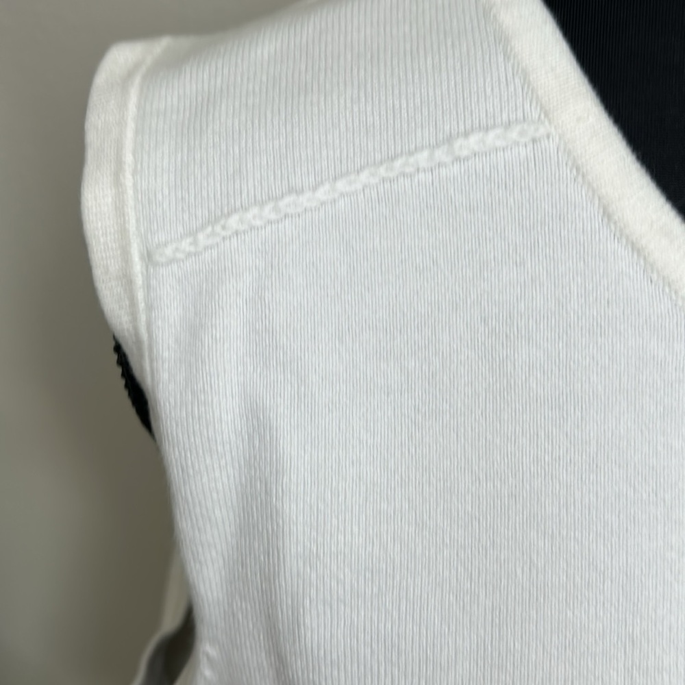 LIZ CLAIBORNE WHITE SLEEVELESS TANK TOP BLOUSE - Picture 8 of 11